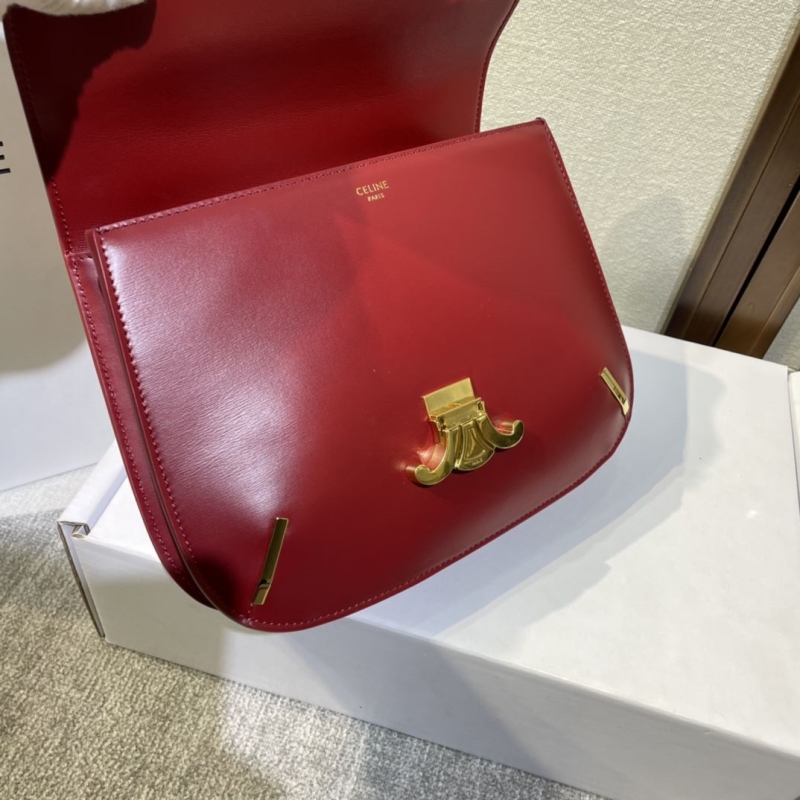 Ce1i*e triomphe bags